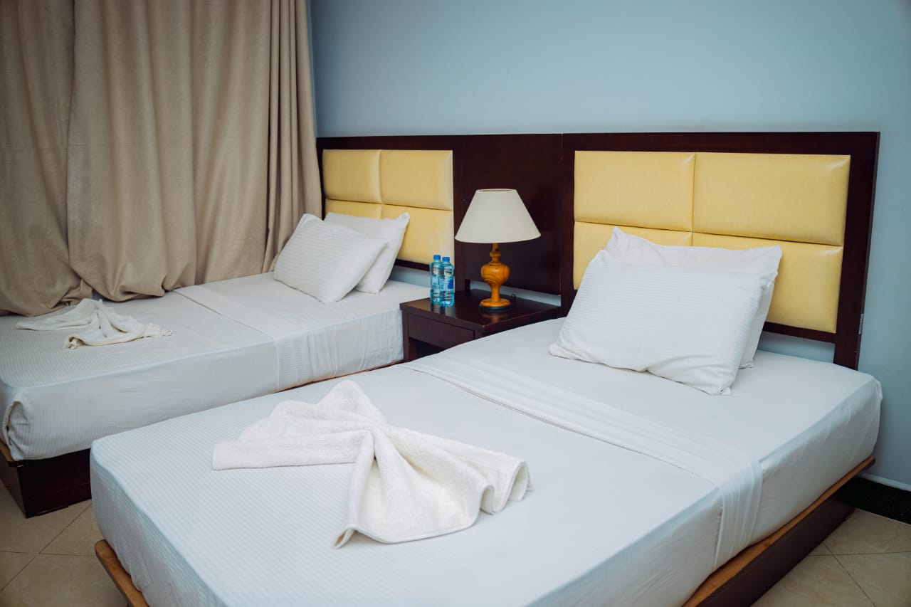 DOUBLE ROOM